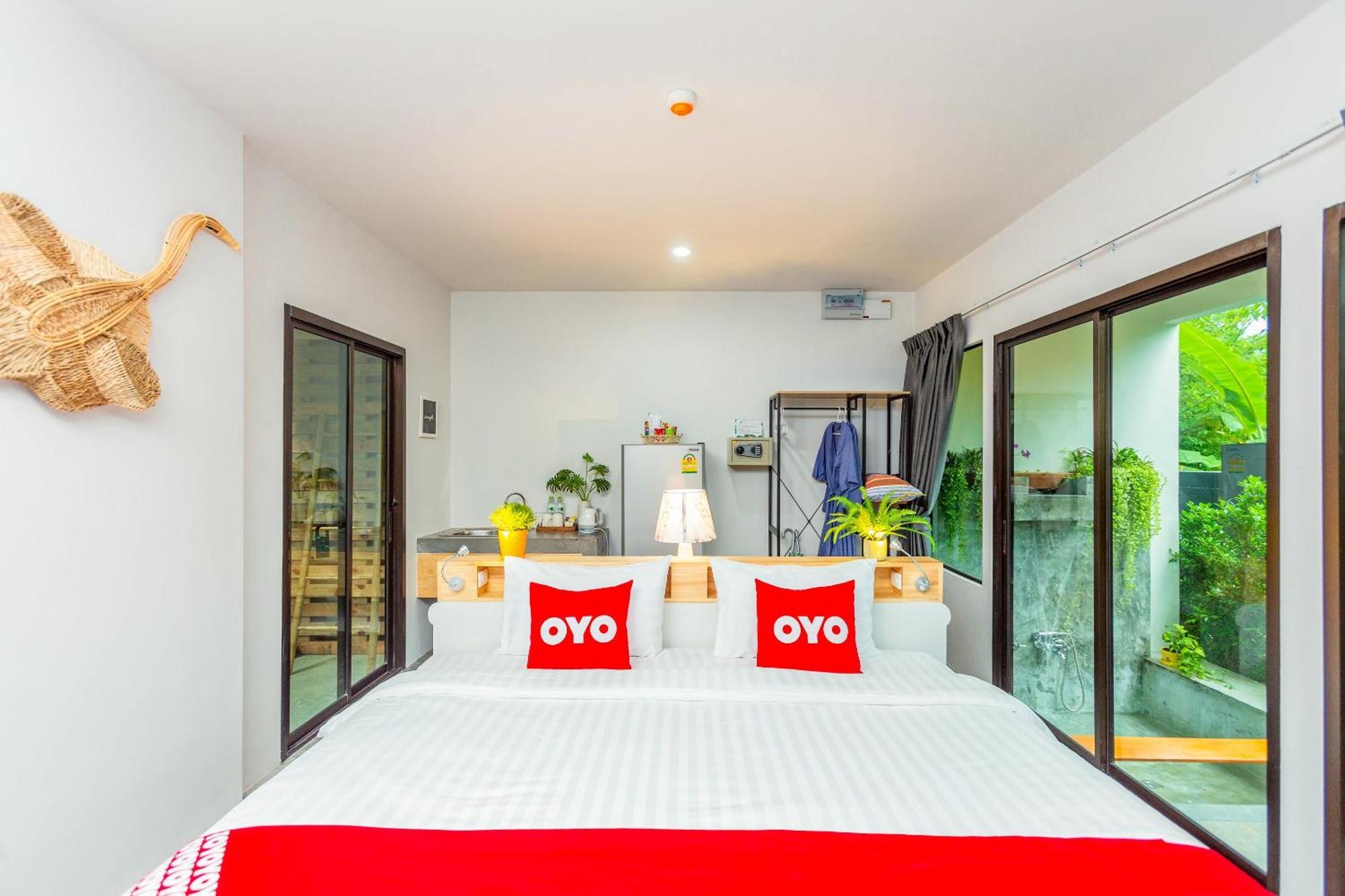 Oyo 422 Jane​ Homestay​ And​ Resort​ Rawai Bagian luar foto