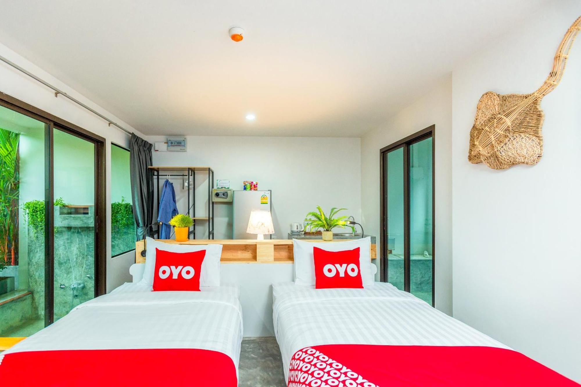 Oyo 422 Jane​ Homestay​ And​ Resort​ Rawai Bagian luar foto